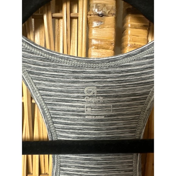 GAP Fit Women’s Top Medium Gray Athletic - Picture 3 of 7